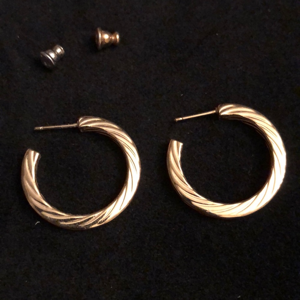 GOLDTONE HOOPS - Picture 3 of 3
